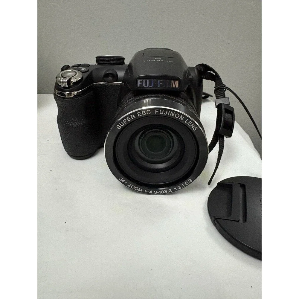 FUJIFILM FinePix S4500 Digital Camera 30x Zoom Tested Excellent Condition